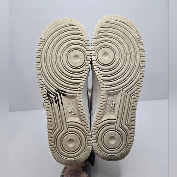 Nike | AF1's Low 'White Irisdescent Swoosh' tennis prep sporty sneakers | WMS 7 - Picture 14 of 14